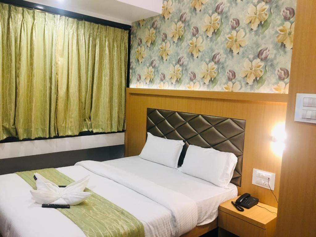 Glitz Hotels The Ar Residency - Nr Thane Railway Station Екстериор снимка